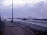 2001_cuba_habana_malecon_ola_car_verde