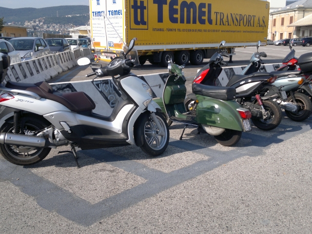 20120703_ausonia_parcheggio_geniale_02_03072012038